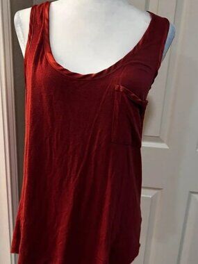 Ivivva Women's Red Sleeveless Top